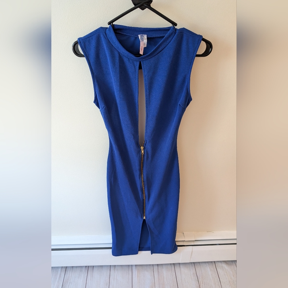 Codigo royal blue sexy backless dress. Size medium.
